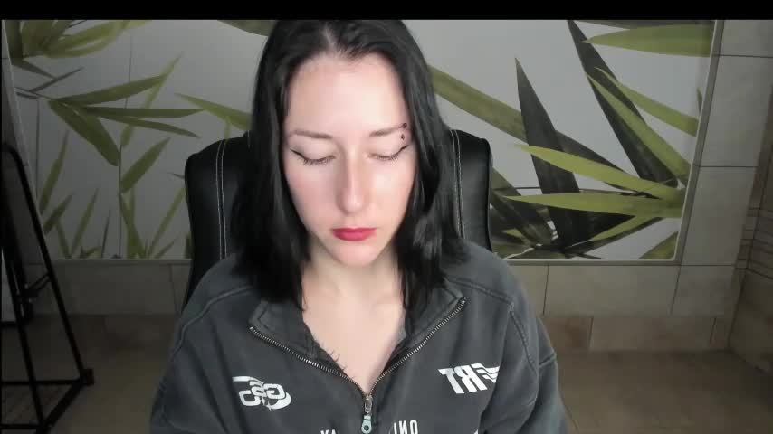 adell_berry Cam Model Chat September 27, 2025