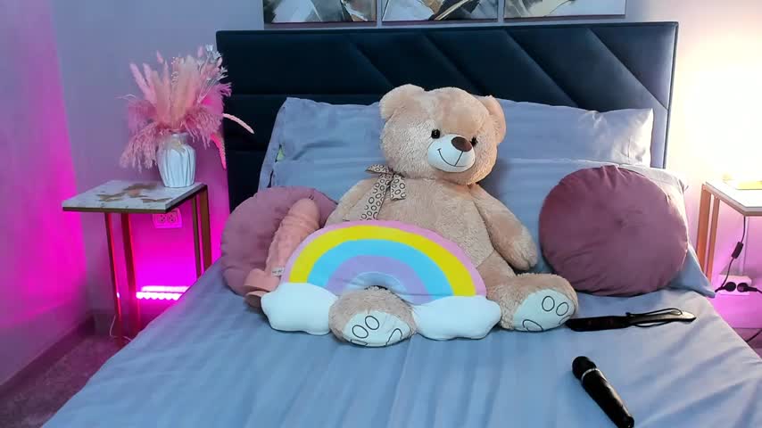 Curvy_Dynamite_ Cam Model Chat September 27, 2025