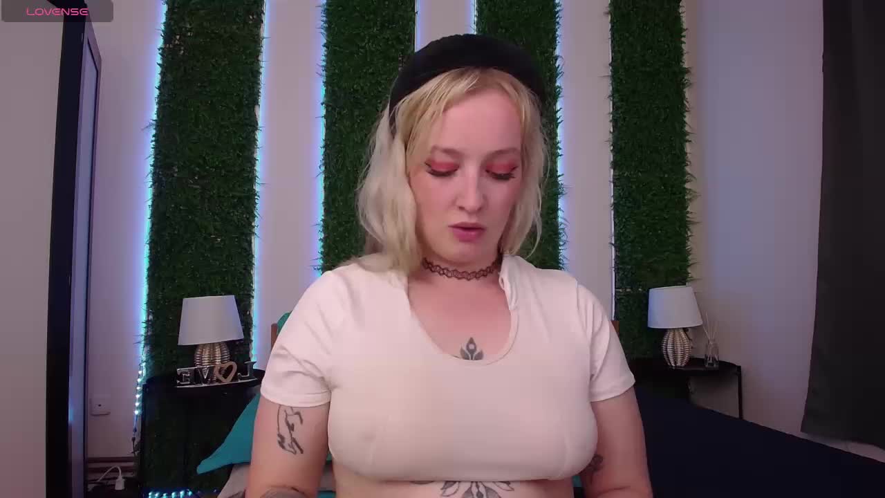 Nicole-Aniston Cam Model Chat September 27, 2025