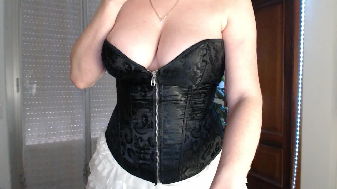 Alina-Lovely Cam Model Chat September 27, 2025