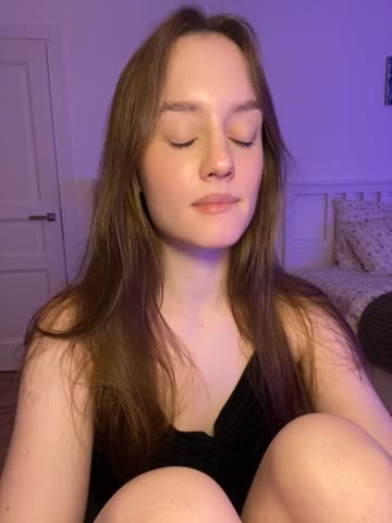 malyshhka Cam Model Chat September 27, 2025