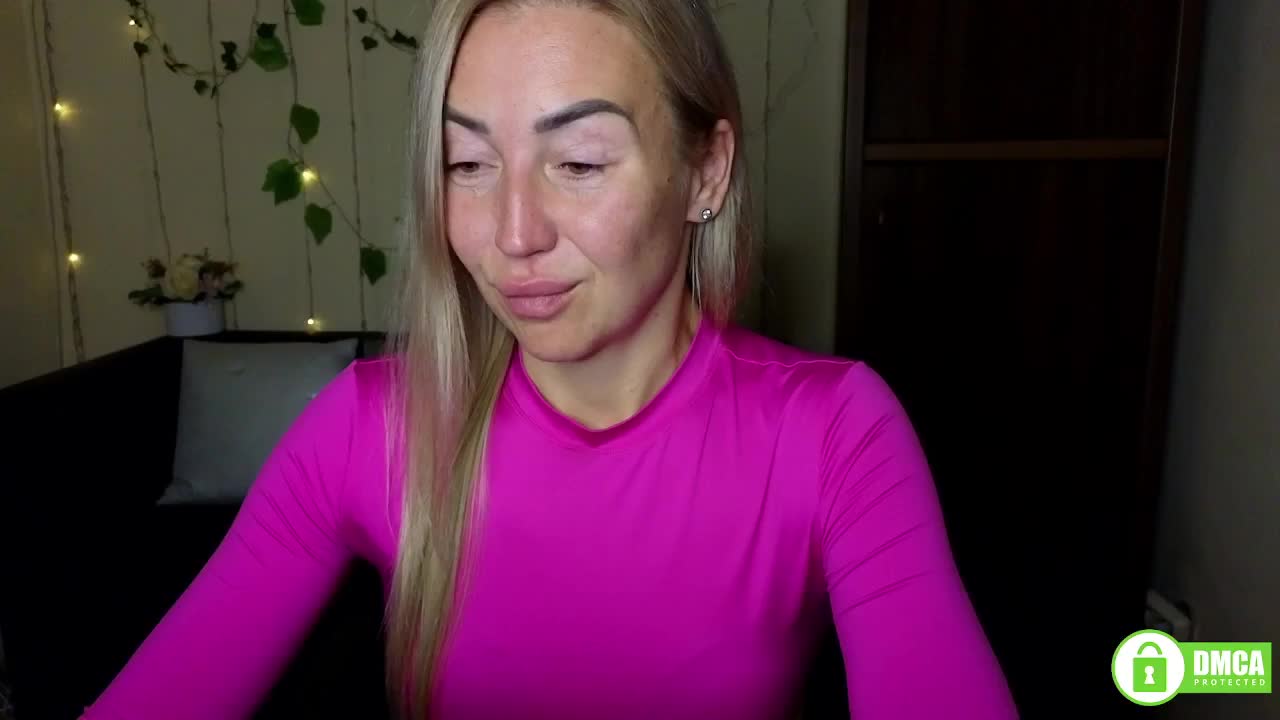 Jullyblondkiss Cam Model Chat September 27, 2025