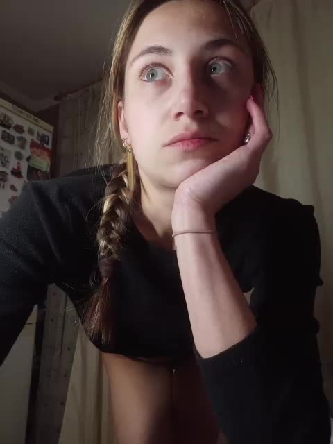 MilkyGirl Cam Model Chat September 27, 2025