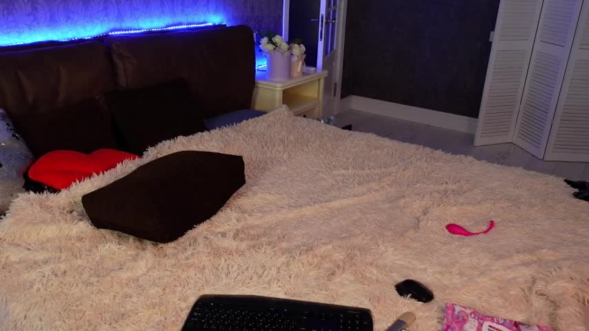 KittiLiza Cam Model Chat September 27, 2025