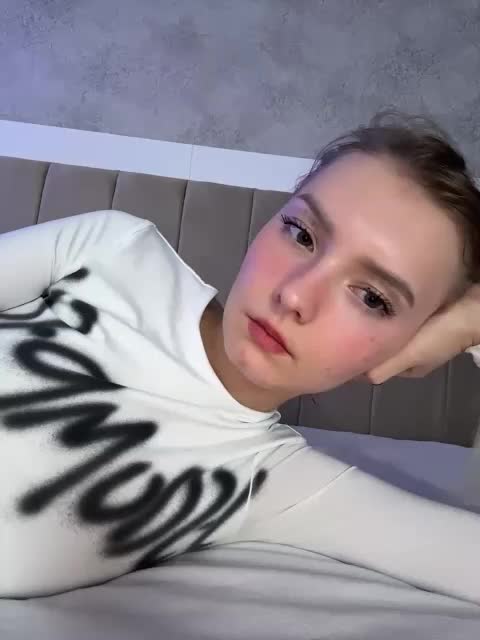 -Nezukoo- Cam Model Chat September 27, 2025