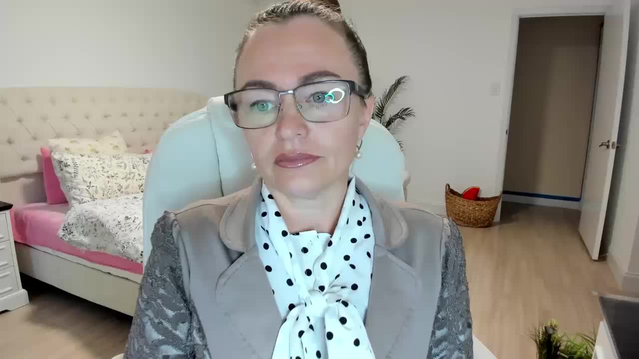 -Michelle- Cam Model Chat September 27, 2025