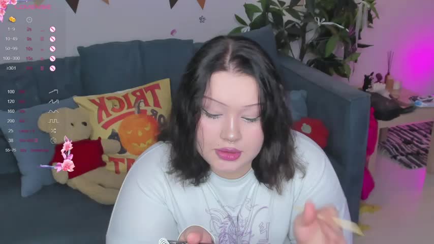 LilyBelll Cam Model Chat September 27, 2025