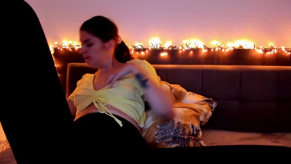 _just_a_simple_girl Cam Model Chat September 27, 2025