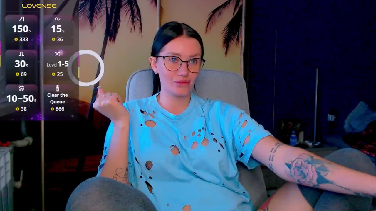 goldenwitchx_2025-09-26_14-14-48_914 Cam Model Chat September 27, 2025