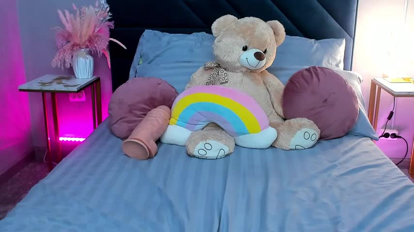 Curvy_Dynamite_ Cam Model Chat September 27, 2025