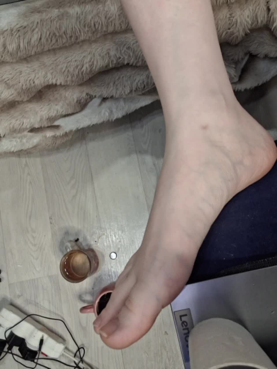 -scyrim- Cam Model Chat September 27, 2025