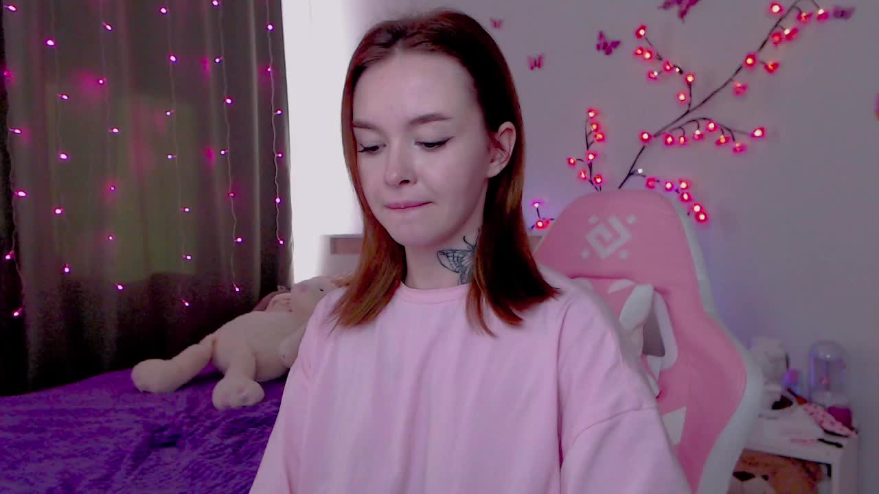 NaughtyMable Cam Model Chat September 27, 2025