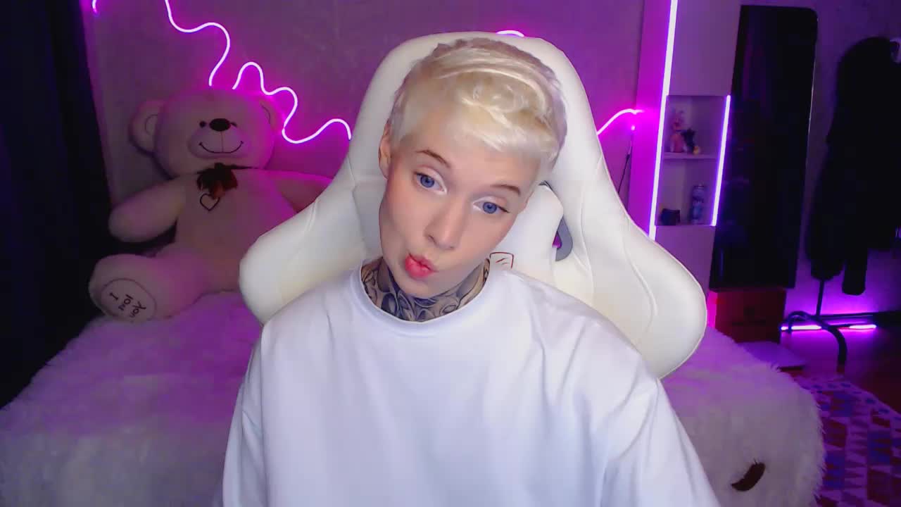 tezes Cam Model Chat September 27, 2025