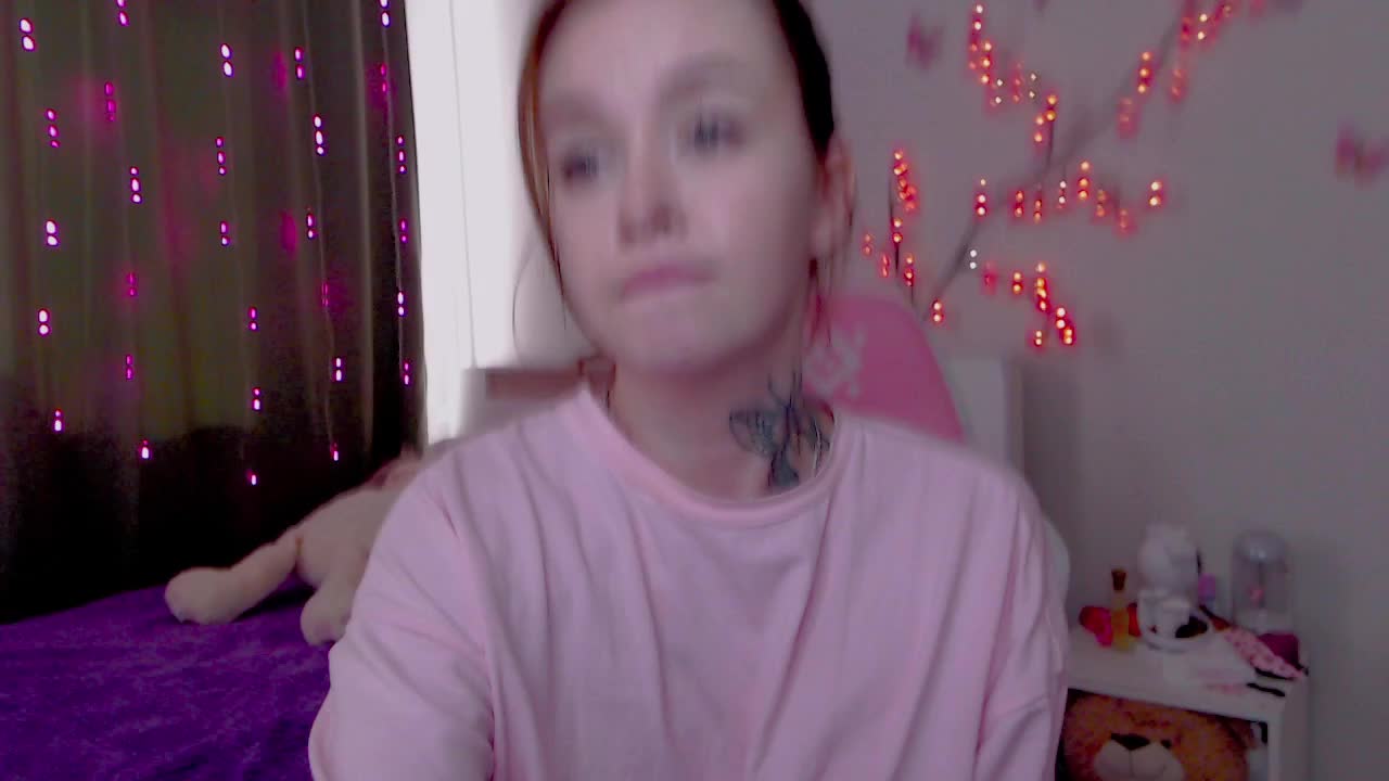 NaughtyMable Cam Model Chat September 27, 2025