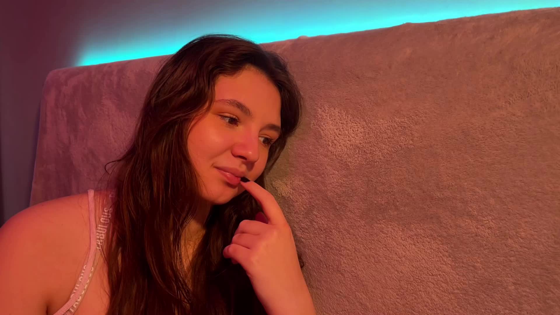 AlisaRichGold Cam Model Chat September 27, 2025