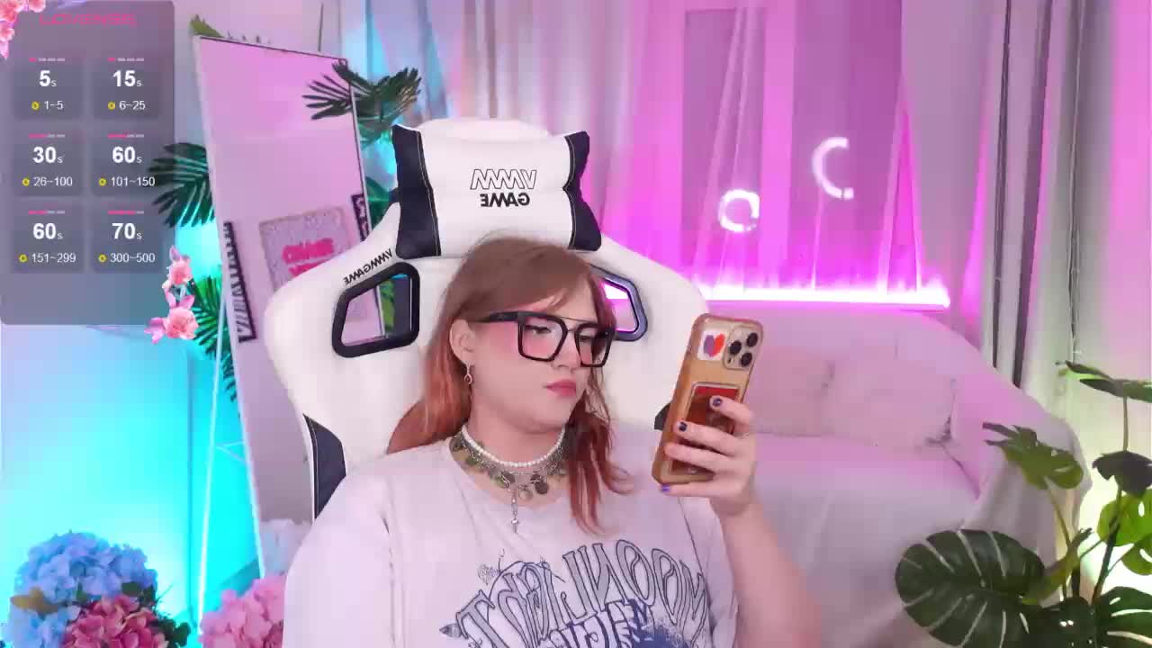 CrazyWine Cam Model Chat September 27, 2025