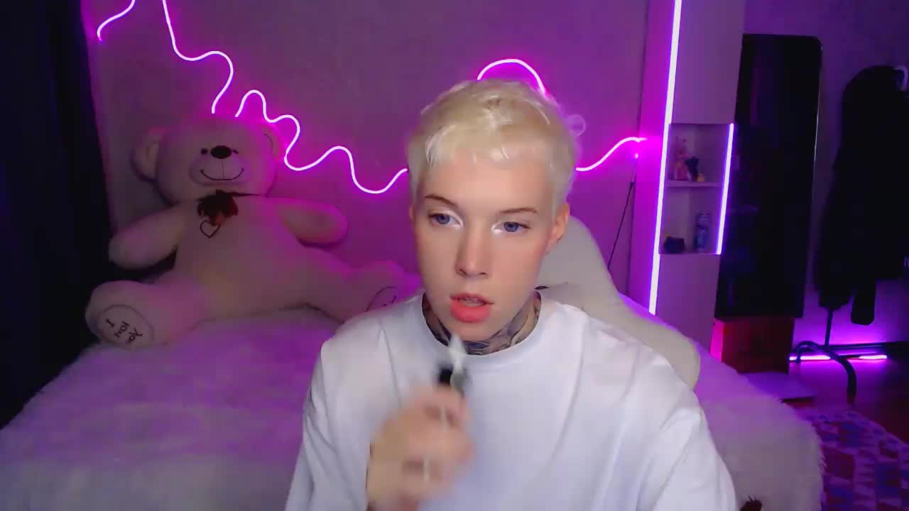 tezes Cam Model Chat September 27, 2025