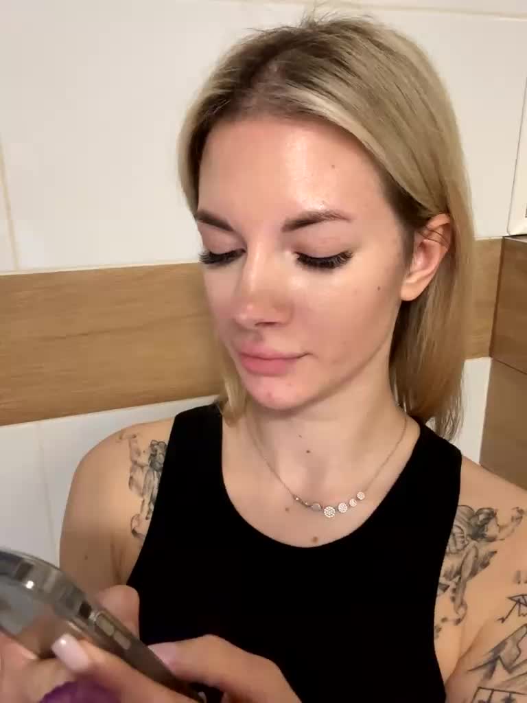 Millashaa Cam Model Chat September 27, 2025