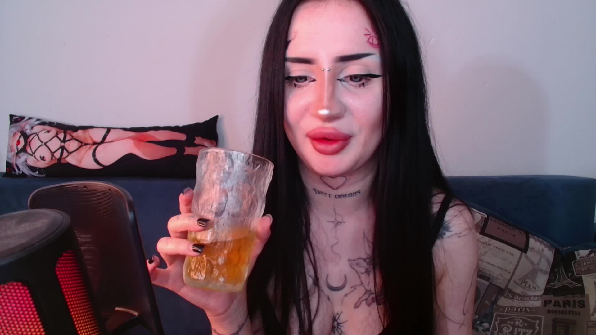 lisa-tatt Cam Model Chat September 27, 2025