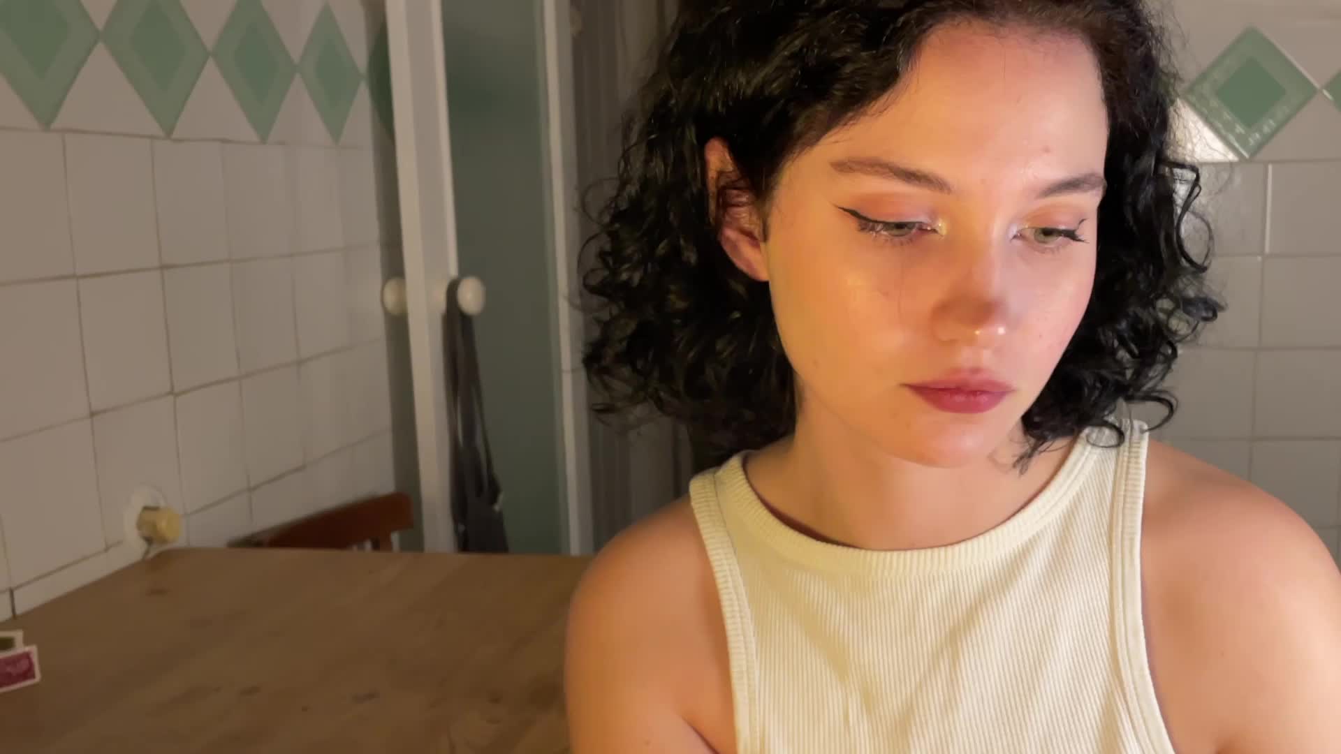 curlymary Cam Model Chat September 27, 2025