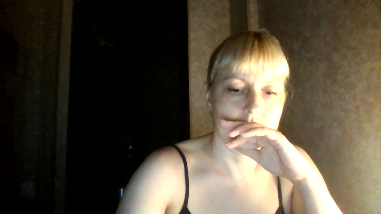 krisss2016 Cam Model Chat September 27, 2025