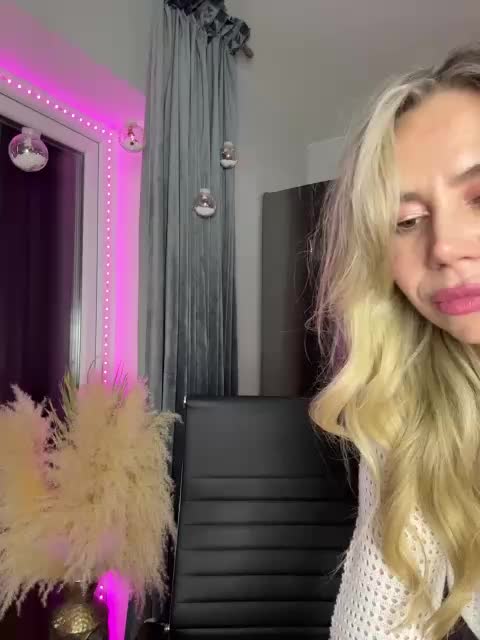 OAO_Sofi Cam Model Chat September 27, 2025