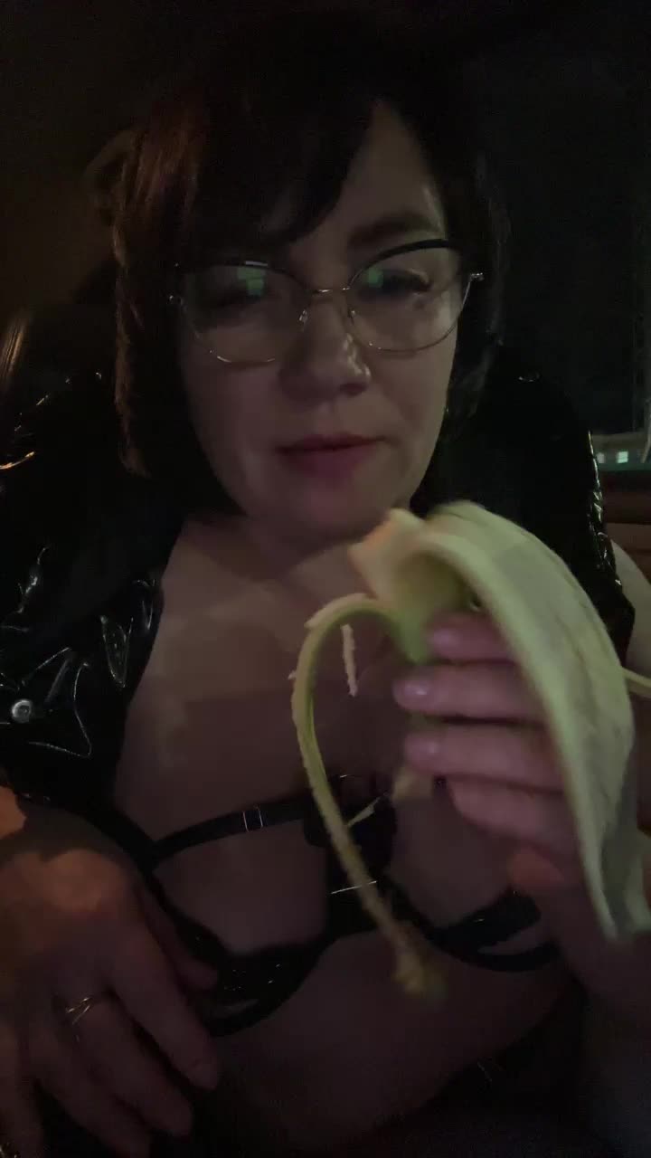 KatrinLove Cam Model Chat September 27, 2025