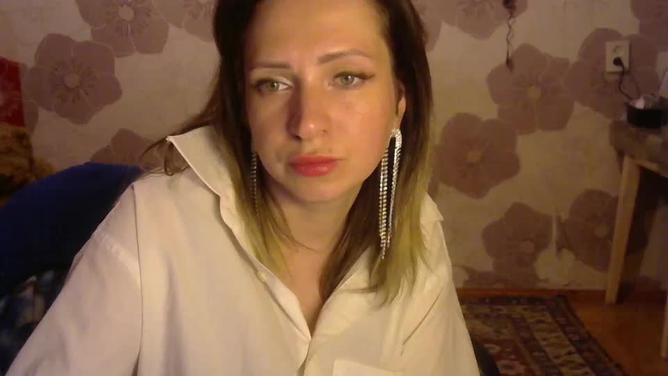 Queen_Daenerys Cam Model Chat September 27, 2025