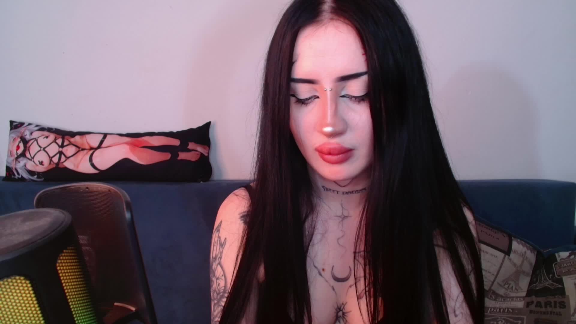 lisa-tatt Cam Model Chat September 27, 2025