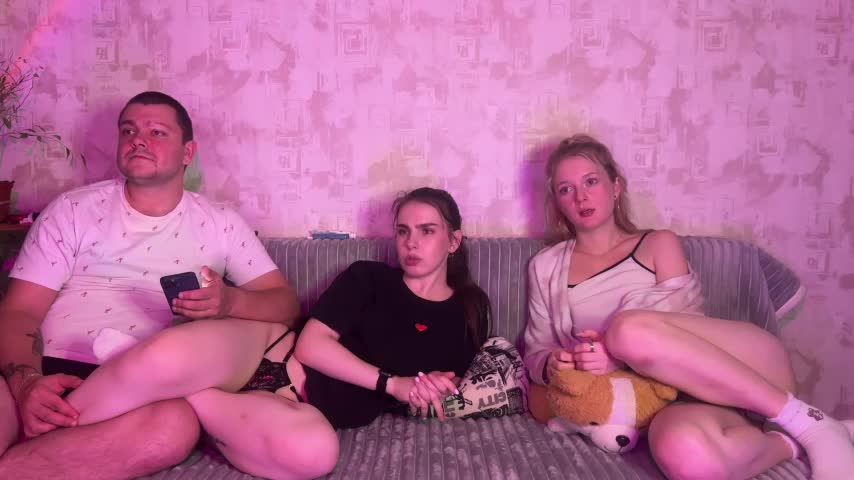 Sweety-Couple- Cam Model Chat September 27, 2025