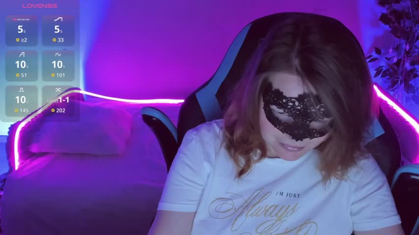 Sexy-Housewife Cam Model Chat September 27, 2025