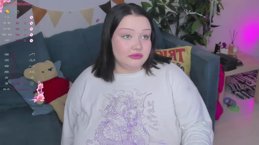 LilyBelll Cam Model Chat September 27, 2025
