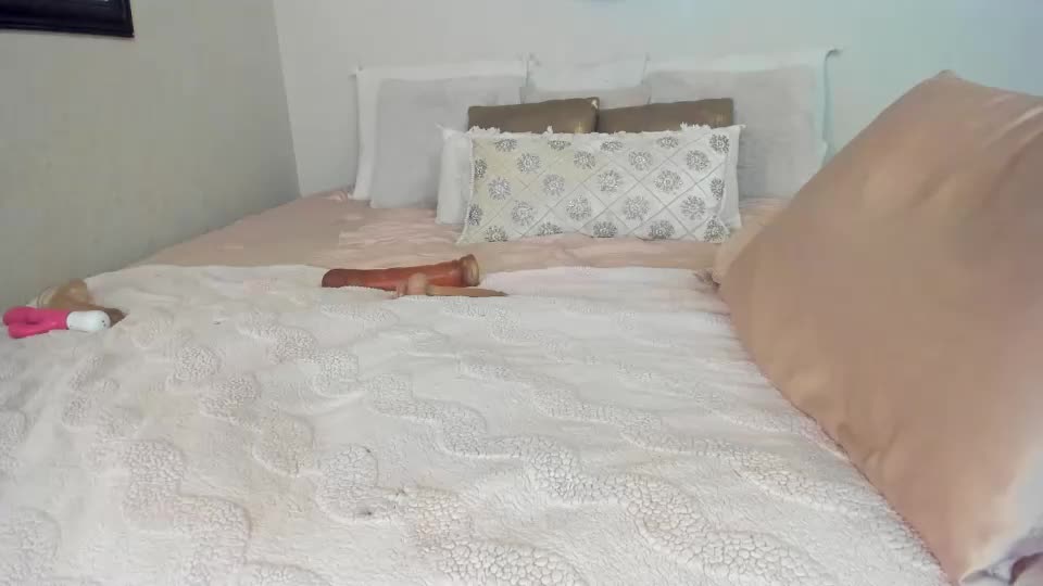 sexxylaurab Cam Model Chat September 27, 2025