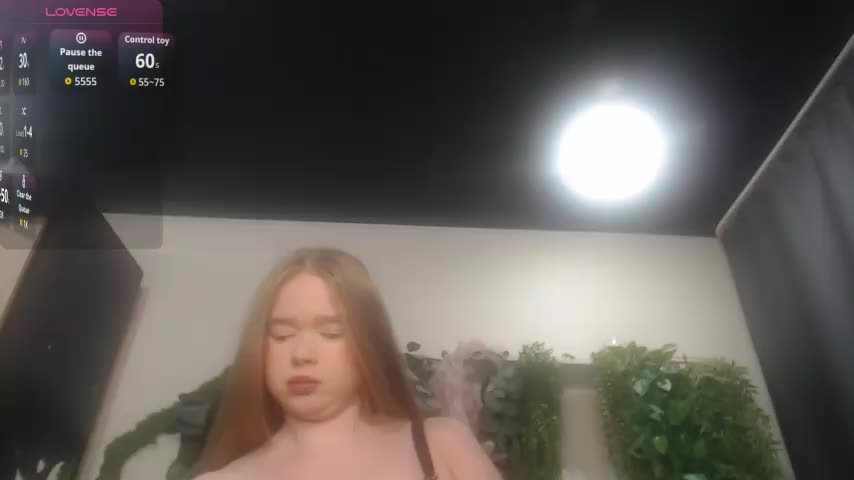 scyrim2 Cam Model Chat September 27, 2025