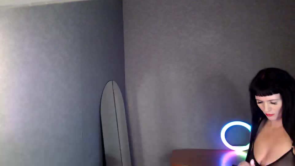 LindaElosiMilf Cam Model Chat September 27, 2025