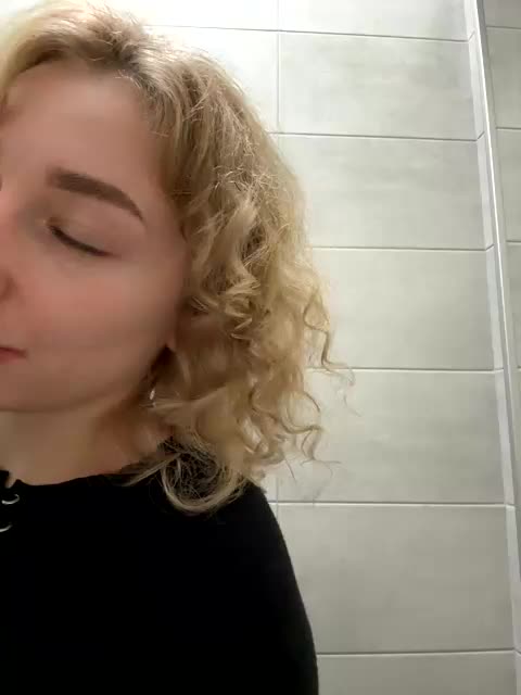 CHERRY-LADY- Cam Model Chat September 27, 2025