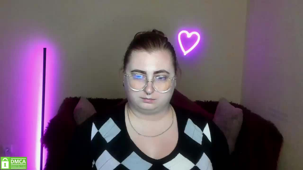 Aliciaredluv Cam Model Chat September 27, 2025