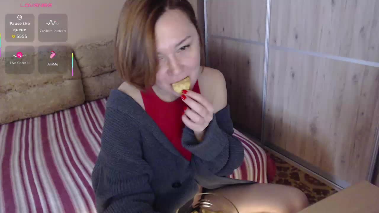 Julia99 Cam Model Chat September 27, 2025