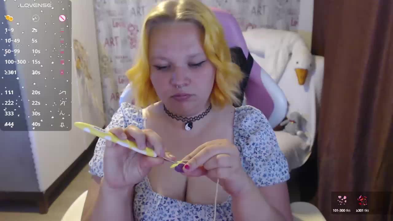 -MeooW- Cam Model Chat September 27, 2025