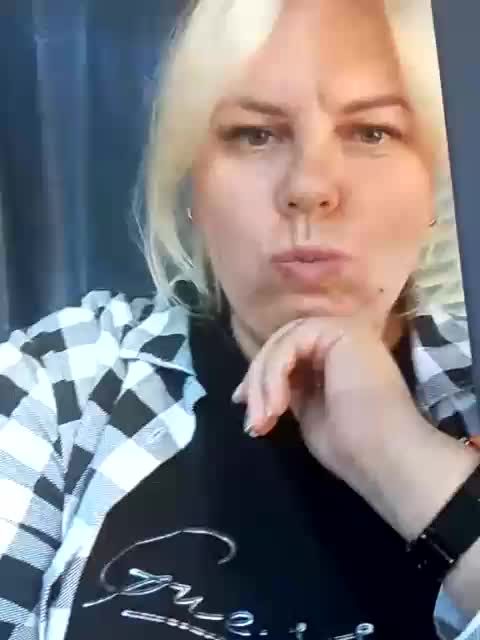 blondy_girl1499 Cam Model Chat September 27, 2025