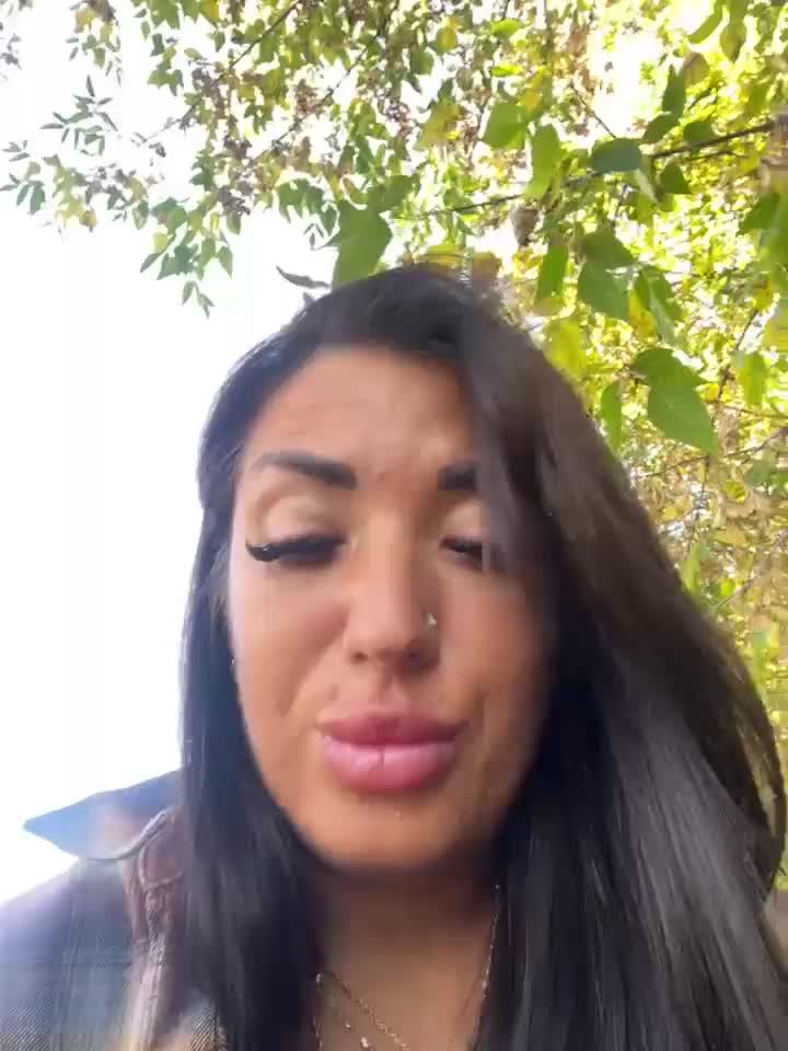 RuslanaXX Cam Model Chat September 27, 2025