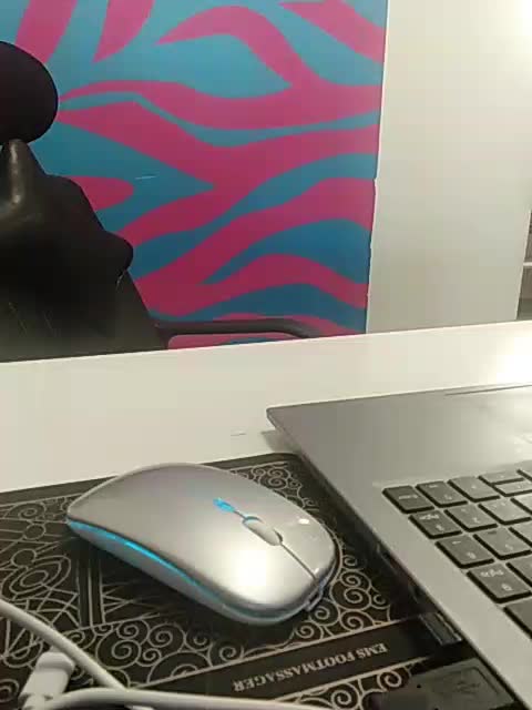 Xo4y-Tpax Cam Model Chat September 27, 2025