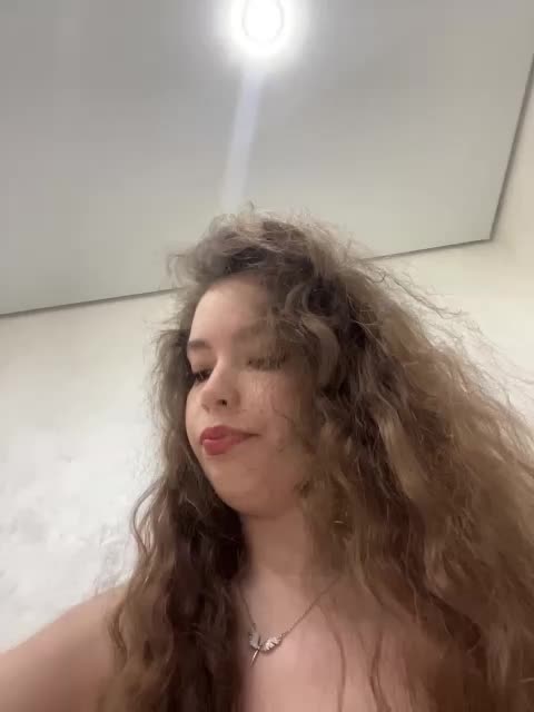 YourLadyyy Cam Model Chat September 27, 2025