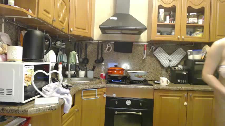 LizaCakes Cam Model Chat September 27, 2025