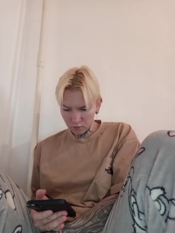 Zhenyya- Cam Model Chat September 27, 2025