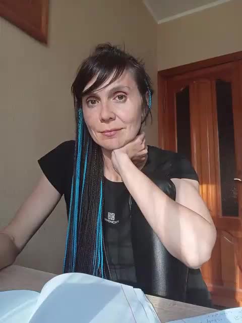 Hellenalonenochka Cam Model Chat September 27, 2025
