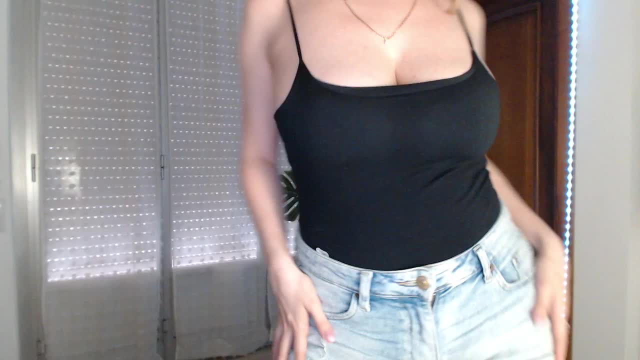 Alina-Lovely Cam Model Chat September 27, 2025