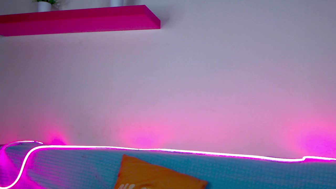 GinaLovely Cam Model Chat September 27, 2025