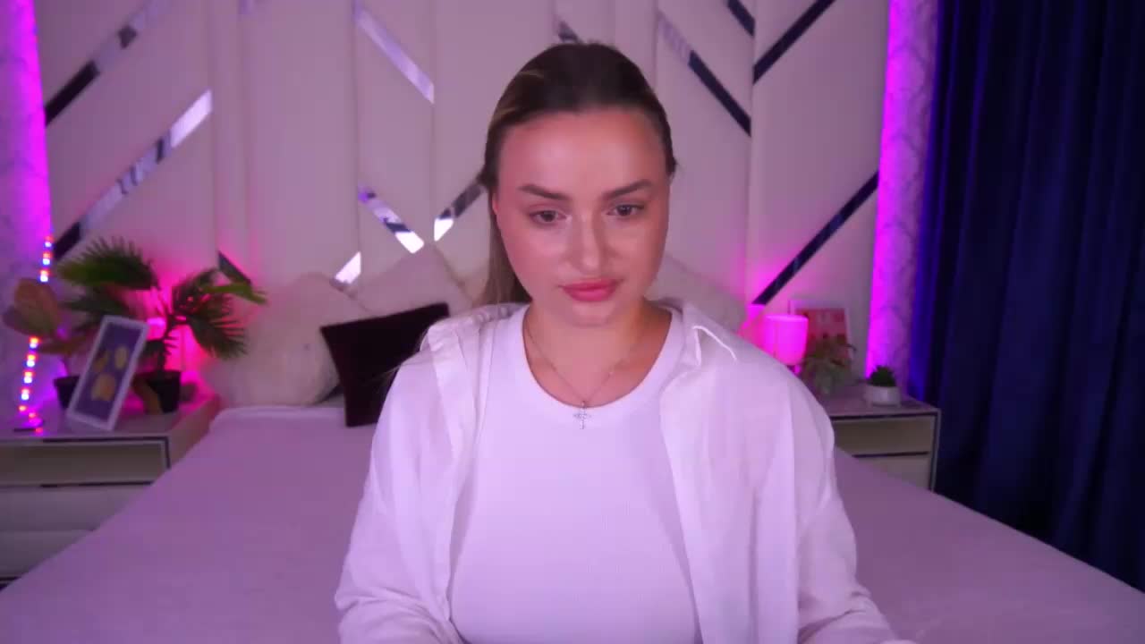 FloraGreys Cam Model Chat September 27, 2025