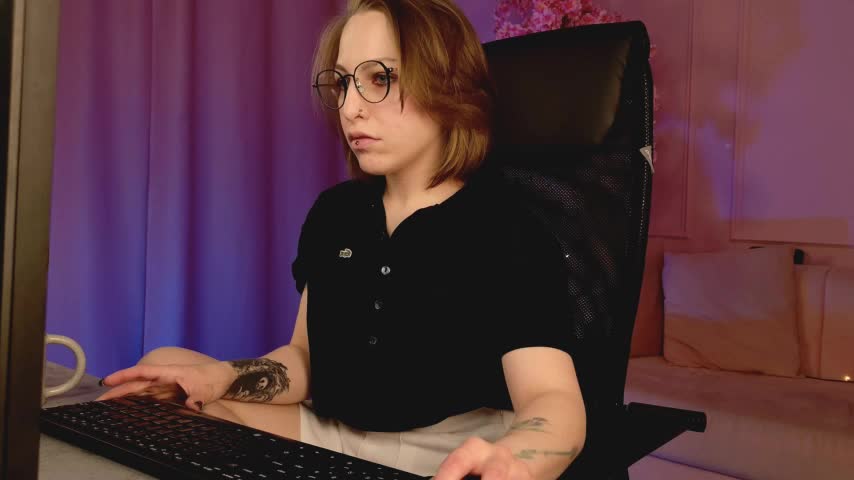 AphexQueen Cam Model Chat September 27, 2025